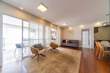 Apartamento à venda com 109m², 2 quartos e 2 vagasSala