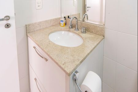 Apartamento à venda com 109m², 2 quartos e 2 vagasBanheiro do Quarto 1