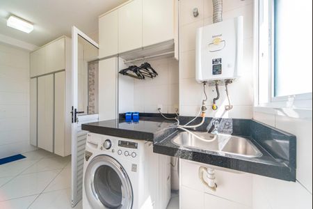 Apartamento à venda com 109m², 2 quartos e 2 vagasÁrea de Serviço