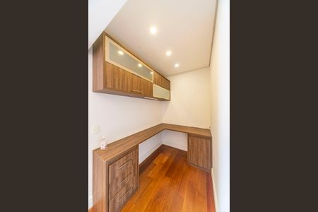 Apartamento à venda com 109m², 2 quartos e 2 vagasEscritório