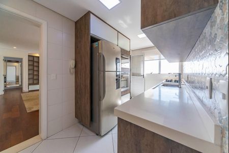 Apartamento à venda com 109m², 2 quartos e 2 vagasCozinha 