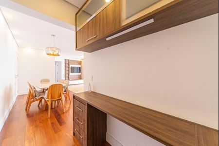 Apartamento à venda com 109m², 2 quartos e 2 vagasEscritório