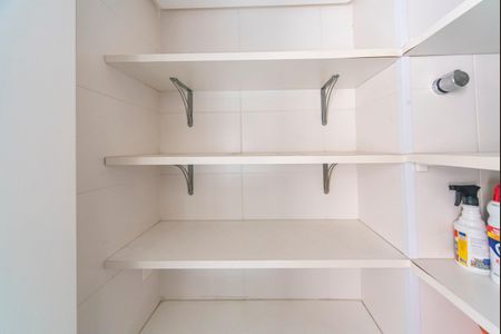 Apartamento à venda com 109m², 2 quartos e 2 vagasBanheiro de serviço