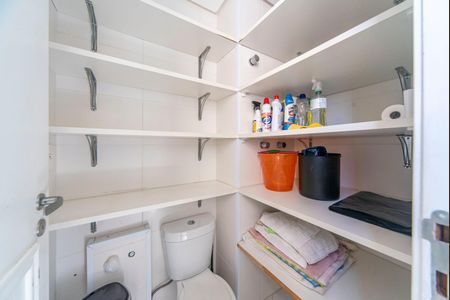 Apartamento à venda com 109m², 2 quartos e 2 vagasBanheiro de serviço