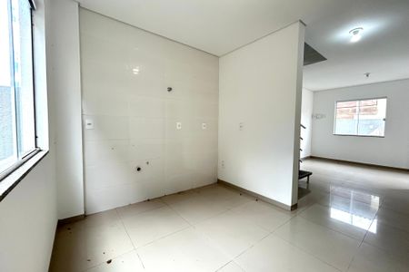 Apartamento para alugar com 98m², 2 quartos e 1 vaga Apartamento para alugar com 98m², 2 quartos e 1 vagaCozinha