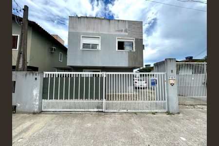 Apartamento para alugar com 98m², 2 quartos e 1 vaga Apartamento para alugar com 98m², 2 quartos e 1 vagaFachada