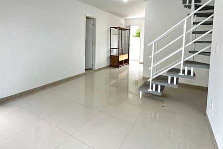 Sala de apartamento para alugar com 2 quartos, 98m² em Campeche Central, Florianópolis