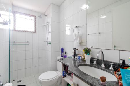 Apartamento à venda com 74m², 3 quartos e 2 vagasBanheiro