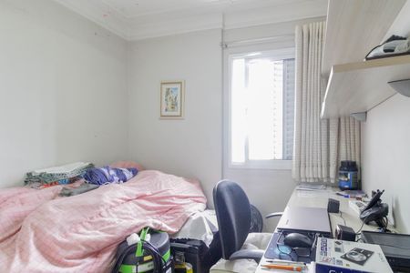 Apartamento à venda com 74m², 3 quartos e 2 vagasQuarto 2