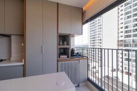 Apartamento para alugar com 67m², 3 quartos e 1 vagaÁrea de Serviço