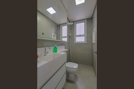 Apartamento à venda com 60m², 2 quartos e 2 vagas Apartamento à venda com 60m², 2 quartos e 2 vagasBanheiro da Suíte 2