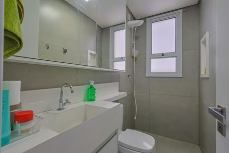 Apartamento à venda com 60m², 2 quartos e 2 vagas Apartamento à venda com 60m², 2 quartos e 2 vagasBanheiro da Suíte 2