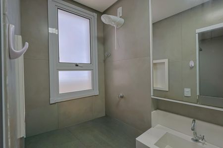 Apartamento à venda com 60m², 2 quartos e 2 vagas Apartamento à venda com 60m², 2 quartos e 2 vagasBanheiro da Suíte