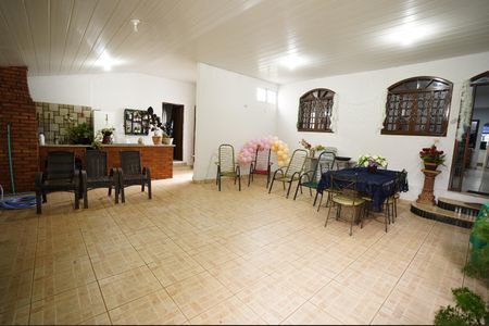 Casa de Condomínio para alugar com 3 quartos, 185m² em Anhangüera, Goiânia