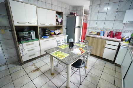 Casa de condomínio para alugar com 185m², 3 quartos e 4 vagas Casa de condomínio para alugar com 185m², 3 quartos e 4 vagasCozinha