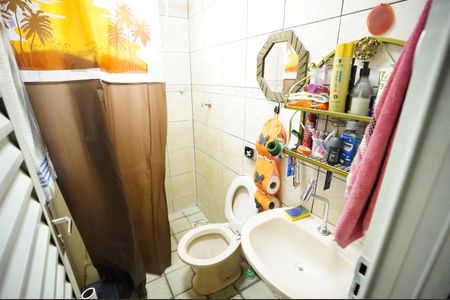 Casa de condomínio para alugar com 185m², 3 quartos e 4 vagas Casa de condomínio para alugar com 185m², 3 quartos e 4 vagasBanheiro social