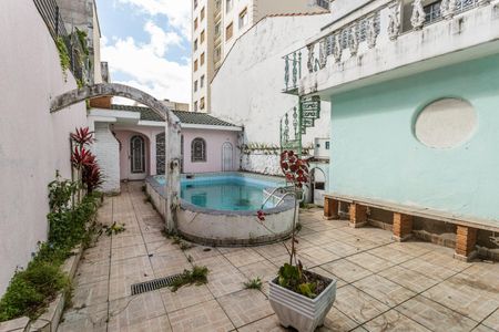 Casa para alugar com 209m², 4 quartos e 3 vagasQuintal