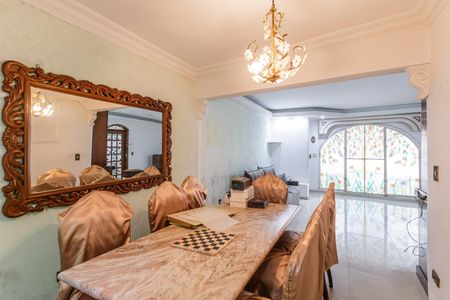 Casa para alugar com 209m², 4 quartos e 3 vagasSala