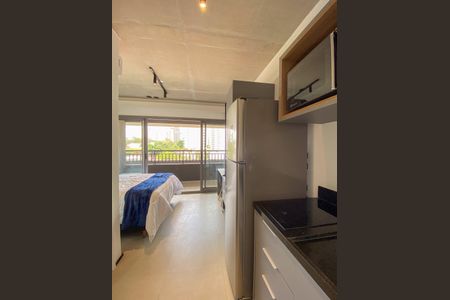Cozinha de kitnet/studio para alugar com 1 quarto, 25m² em Jardim das Acacias, São Paulo