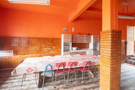 Casa à venda com 327m², 3 quartos e 4 vagasÁrea de serviço