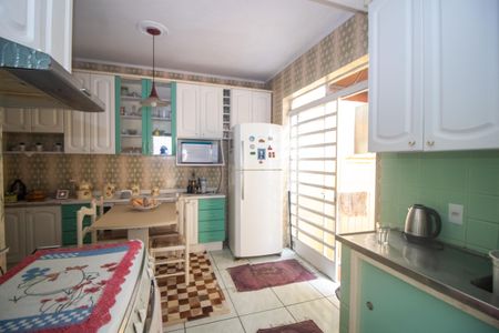 Casa à venda com 327m², 3 quartos e 4 vagasCozinha