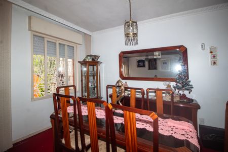Casa à venda com 327m², 3 quartos e 4 vagasSala