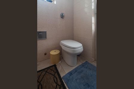 Casa à venda com 327m², 3 quartos e 4 vagasBanheiro Social 3