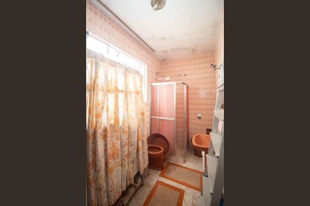 Casa à venda com 327m², 3 quartos e 4 vagasBanheiro Social 2