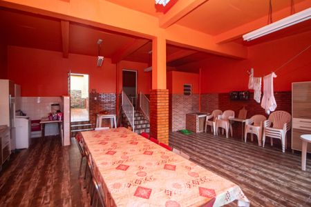 Casa à venda com 327m², 3 quartos e 4 vagasÁrea de serviço