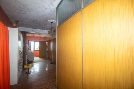 Casa à venda com 327m², 3 quartos e 4 vagasSala 2