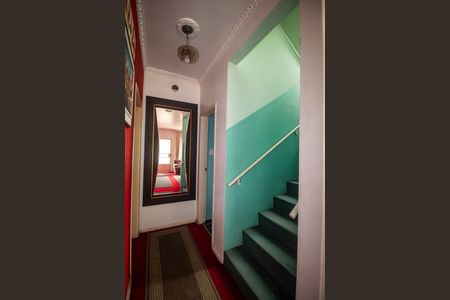 Casa à venda com 327m², 3 quartos e 4 vagasCorredor