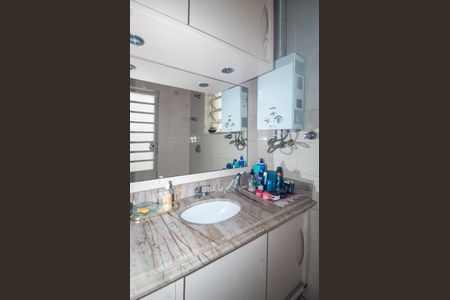 Casa à venda com 327m², 3 quartos e 4 vagasBanheiro Social 3