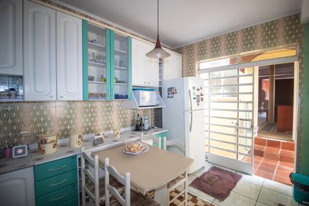 Casa à venda com 327m², 3 quartos e 4 vagasCozinha