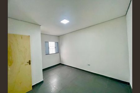 Quarto de casa para alugar com 1 quarto, 40m² em Vila Sao Joao Batista, Guarulhos
