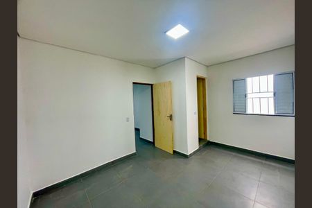 Quarto de casa para alugar com 1 quarto, 40m² em Vila Sao Joao Batista, Guarulhos
