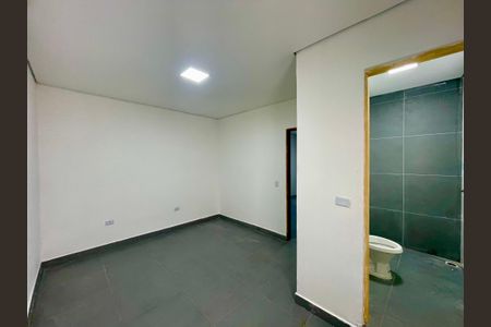 Quarto  de casa para alugar com 1 quarto, 40m² em Vila Sao Joao Batista, Guarulhos