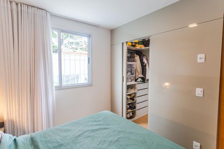 Suíte de apartamento à venda com 3 quartos, 140m² em Sagrada Família, Belo Horizonte
