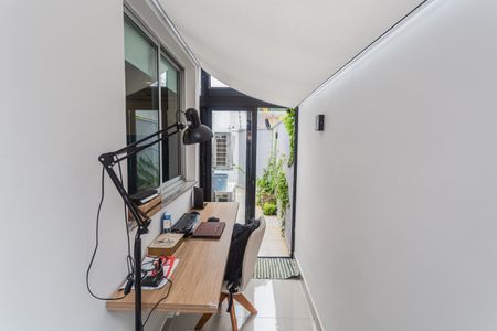 Escritório de apartamento à venda com 3 quartos, 140m² em Sagrada Família, Belo Horizonte