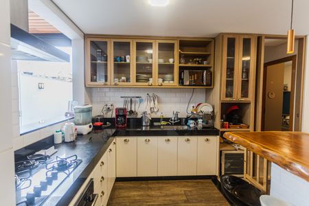 Apartamento à venda com 140m², 3 quartos e 2 vagasCozinha