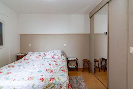 Apartamento à venda com 67m², 2 quartos e 2 vagasSuíte