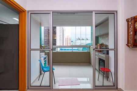 Apartamento à venda com 67m², 2 quartos e 2 vagasVaranda
