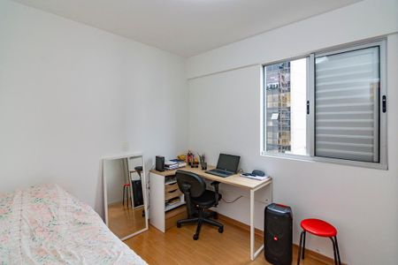 Apartamento à venda com 67m², 2 quartos e 2 vagasQuarto 2