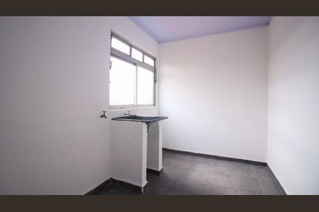 Casa para alugar com 80m², 2 quartos e sem vagaÁrea de Serviço