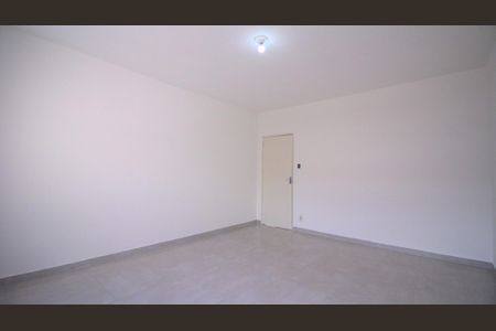 Quarto 1 de casa para alugar com 2 quartos, 80m² em Vila Alpina, São Paulo