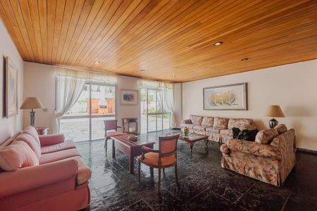 Apartamento para alugar com 45m², 1 quarto e 1 vagaSalão de Festas