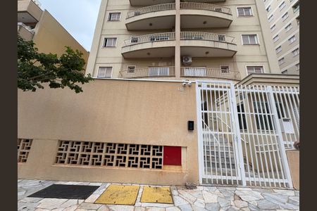 Apartamento para alugar com 70m², 2 quartos e 1 vagaFachada