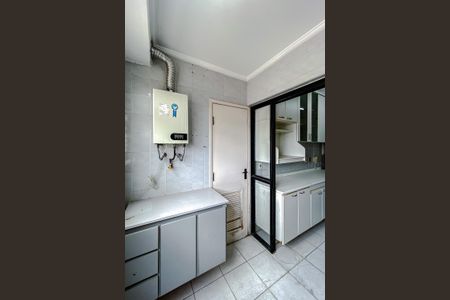 Apartamento para alugar com 77m², 3 quartos e 1 vagaÁrea de Serviço