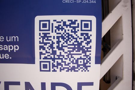 Casa à venda com 300m², 2 quartos e 3 vagasPLAQUINHA