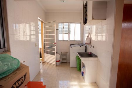 Casa à venda com 300m², 2 quartos e 3 vagasÁREA DE SERVIÇO