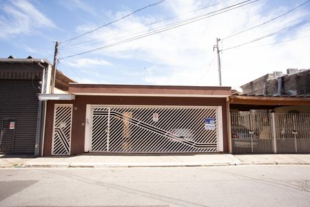 Casa à venda com 300m², 2 quartos e 3 vagasFACHADA